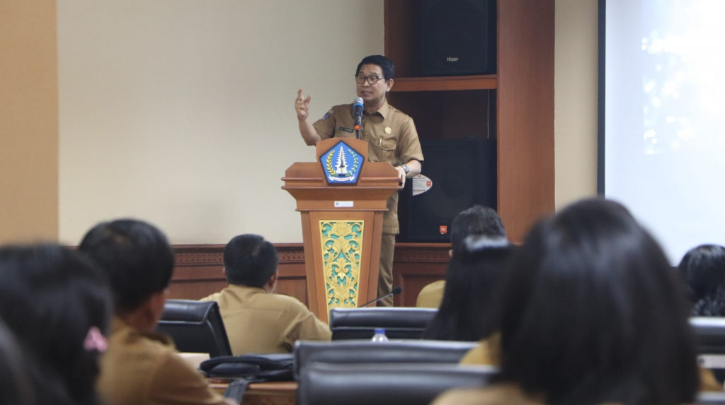 Sekda Adi Arnawa Buka Pelatihan Penyusunan RPJPD, RPJMD dan Renstra